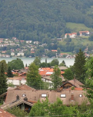 Geschmackvolle, gepflegte 1-Raum-EG-Wohnung mit Balkon und EBK in Bad Wiessee