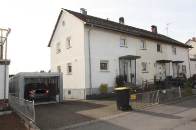 Idyllisches saniertes Häuschen