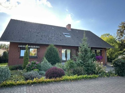 **Attraktives Einfamilienhaus mit schönem Garten in ruhiger Randlage von Bramsche-Engter!**