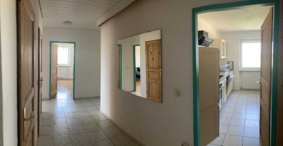 3-Zimmer-Wohnung mit Balkon und Einbauküche