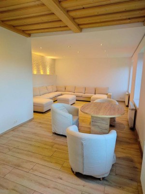 Preishit - Exklusive, renovierte, luxuriöse 4-Zimmer-Wohnung mit Balkon &amp; Dachboden in St. Pölten