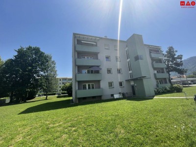ERSTBEZUG nach Sanierung-3 Zimmer mit Balkon!