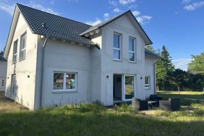 Neuwertiges Traumhaus am Waldrand – Nachhaltig, ruhig & hochwertig wohnen in Seevetal