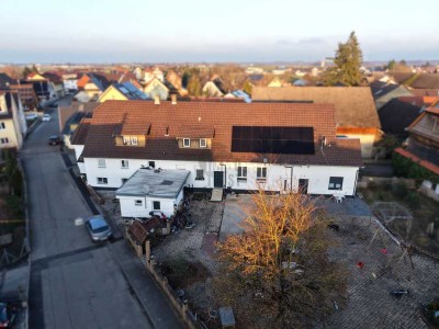 ATTRAKTIVE KAPITALANLAGE: MODERNISIERTES MEHRFAMILIENHAUS MIT 9 WOHNUNGEN!