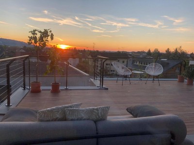 Exklusive Penthouse-Wohnung / 4.5 Zimmer mit Dachterrrasse und Blick auf die Schweizer Berge