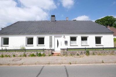 Wohnen in einer Ebene: Einfamilienhaus in Klein-Wittensee