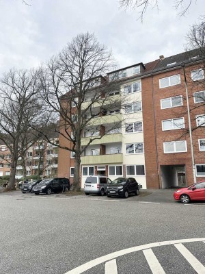 Helle 3-Zimmerwohnung in der Projensdorfer Straße