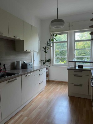Altbauwohnung im Rheingauviertel