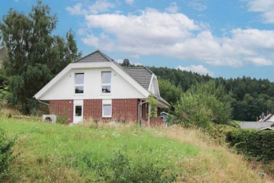 Familien-Eigenheim mit tollem Garten in Farschweiler