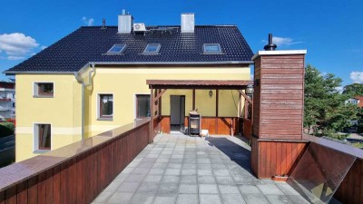 Traumwohnung mit Blick ins Grüne - Erstbezug nach Sanierung!