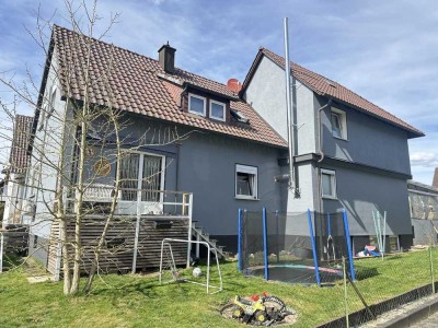 Liebevoll modernisiertes Wohlfühlzuhause mit Pool und Gartenparadies