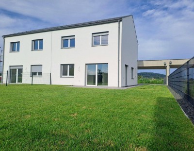 Hochwertiges Haus mit Doppelcarport auf ca. 400 m² Grundstück und vielen Extras in sonniger Lage!