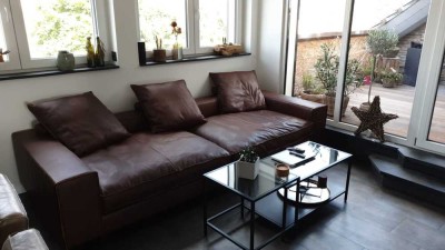 Moderne und sanierte 2,5-Zimmer-Dachgeschosswohnung mit Terrasse