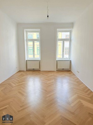helle, SANIERTE ALTBAUWOHNUNG (ca.63,43m²) - Erstbezug