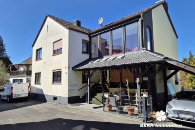 BERK Immobilien - charmantes Ein- bis Zweifamilienhaus mit weiterem Baugrundstück im Ortskern von Mö
