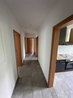 4-Zimmer Whg in Herborn Stadt mit Balkon, Einbauküche, Tageslichtbad und Stellplatz