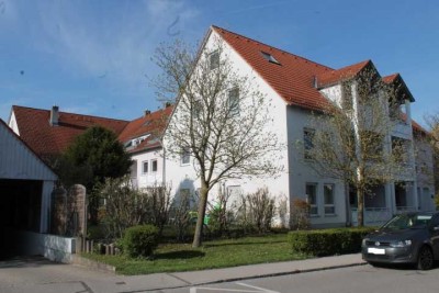 Schnuckelige Maisonette-Wohnung mit Dachstudio und Dachterrasse