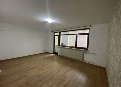 3 Zimmer-EG-Wohnung mit Balkon und EBK in der Mainzer Neustadt - Wohnen auf Zeit