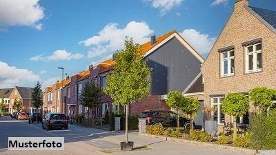 Einfamilien-Doppelhaushälfte mit Garage