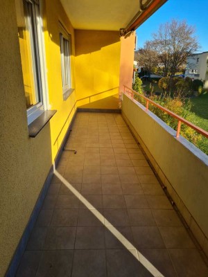 3 1/2 Zimmer Wohnung mit Süd-Balkon und Tiefgarage in Leonberg nahe Leo-Center
