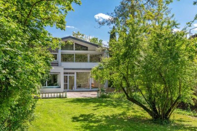Idyll mit Zugang zur Amper: Einfamilienhaus mit weiterem Baurecht auf dem Grundstück