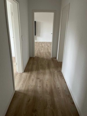 3-Zimmer-Wohnung mit Balkon in 35279 Neustadt (Hessen)