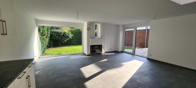 MS-Nienberge: Sanierte Wohnung mit Garten, Kamin und Einbauküche