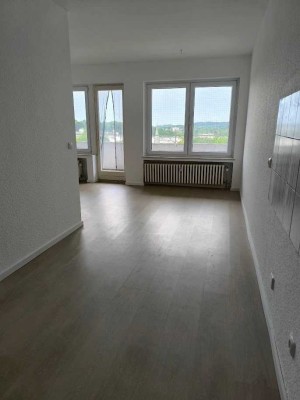 Helle und moderne 3-Zimmer-Wohnung mit Balkon in Iserlohn