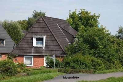 Einfamilienhaus mit Einliegerwohnung im gehobenen Standard