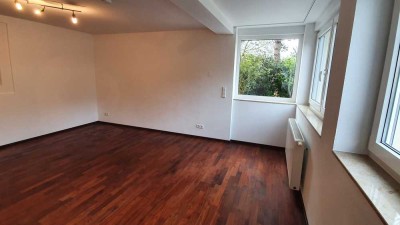 Geschmackvolle 2-Raum-Erdgeschosswohnung mit gehobener Innenausstattung in Baden-Baden