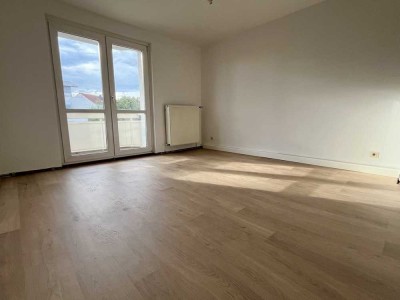2-Raumwohnung mit Balkon in Halle – Ideal für Paare, Singles & Studenten