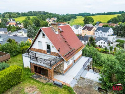 Einfamilienhaus auf großem Grundstück