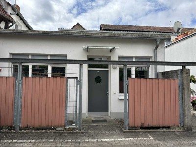 Ruhige Wohnung mit kleiner Terrasse