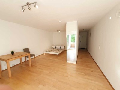 Helles, möbliertes 1-Zimmer-Apartment mit Loggia & Stellplatz | Uni-Kliniken Tal
