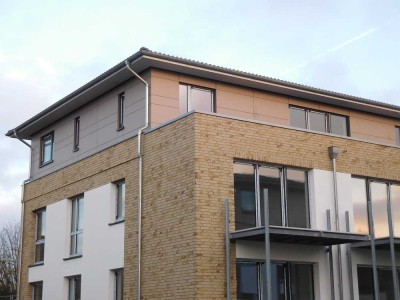 3-Zimmer-Penthouse-Wohnung mit großer Dachterrasse, EBK und Tiefgaragenstellplatz in Preetz