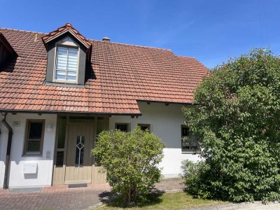 Renovierte 5-Raum-Doppelhaushälfte in Eberspoint, Velden/Vils
