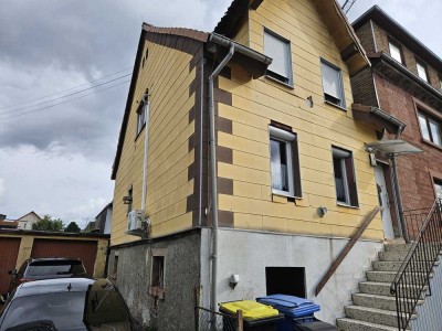 Schönes 4-Zimmer-Haus in Walldürn mit großen Garten und freistehender ausgebauter Ferienhütte