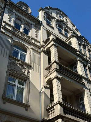 Top sanierte Altbauetage im Zentrum von Wiesbaden - voll möbliert