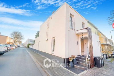 Frankfurt-Praunheim: Exklusives Reiheneckhaus – kernsaniert & energieeffizient