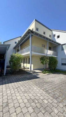 ATTRAKTIVE GEPFLEGTE DACHGESCHOSS WHG IN RUHIGER LAGE