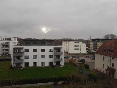 attraktive 2-Zimmer-DG-Wohnung - komplett saniert