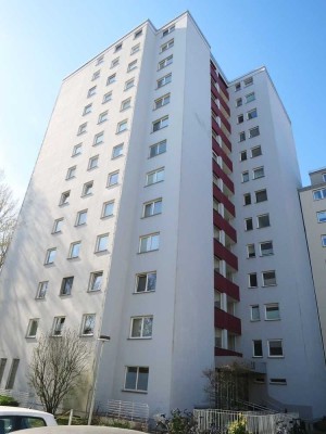 Wolkenkratzer in Rüttenscheid bietet ideale ETW (2 1/2 Zi. - 77 m²) mit Süd-Loggia und TG-Stellplatz