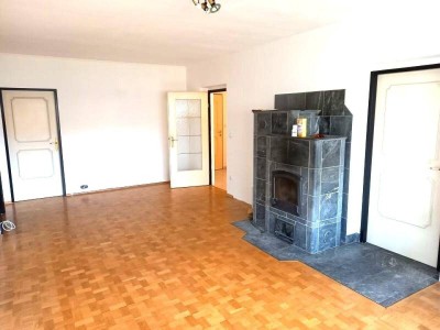 Ruhige 4-Zimmer Wohnung mit Loggia!