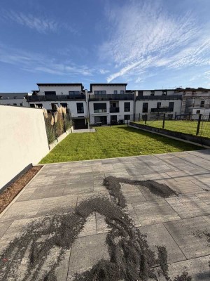 Moderne Doppelhaushälfte - Optimal für Arbeiten & Wohnen unter einem Dach (Erstbezug)