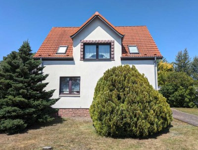 Einfamilienhaus mit viel Potenzial in Seenähe – Wohnen, wo andere Urlaub machen