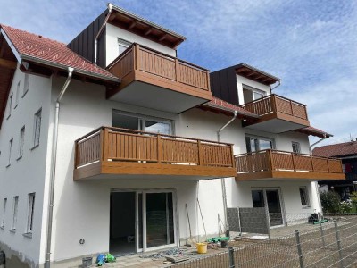 RARITÄT! Wunderschöne Wohnung mit Terrasse  und  Garten!