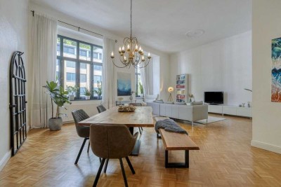 Neu im Preis: Luxus-Altbau mit 4 m Deckenhöhe & Stuck in Grafenberg - provisionsfrei vom Eigentümer