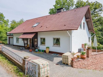 Vielseitiges Mehrgenerationenhaus am Ortsrand von Mottgers