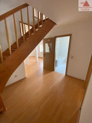 2-Raum-Dachgeschoss-Wohnung mit Stellplatz!