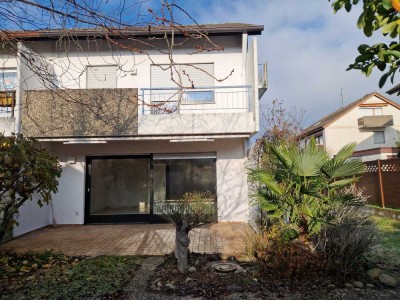 DHH mit perfekter Anbindung der Infrastruktur in Ettlingen Neuwiesenreben von Privat